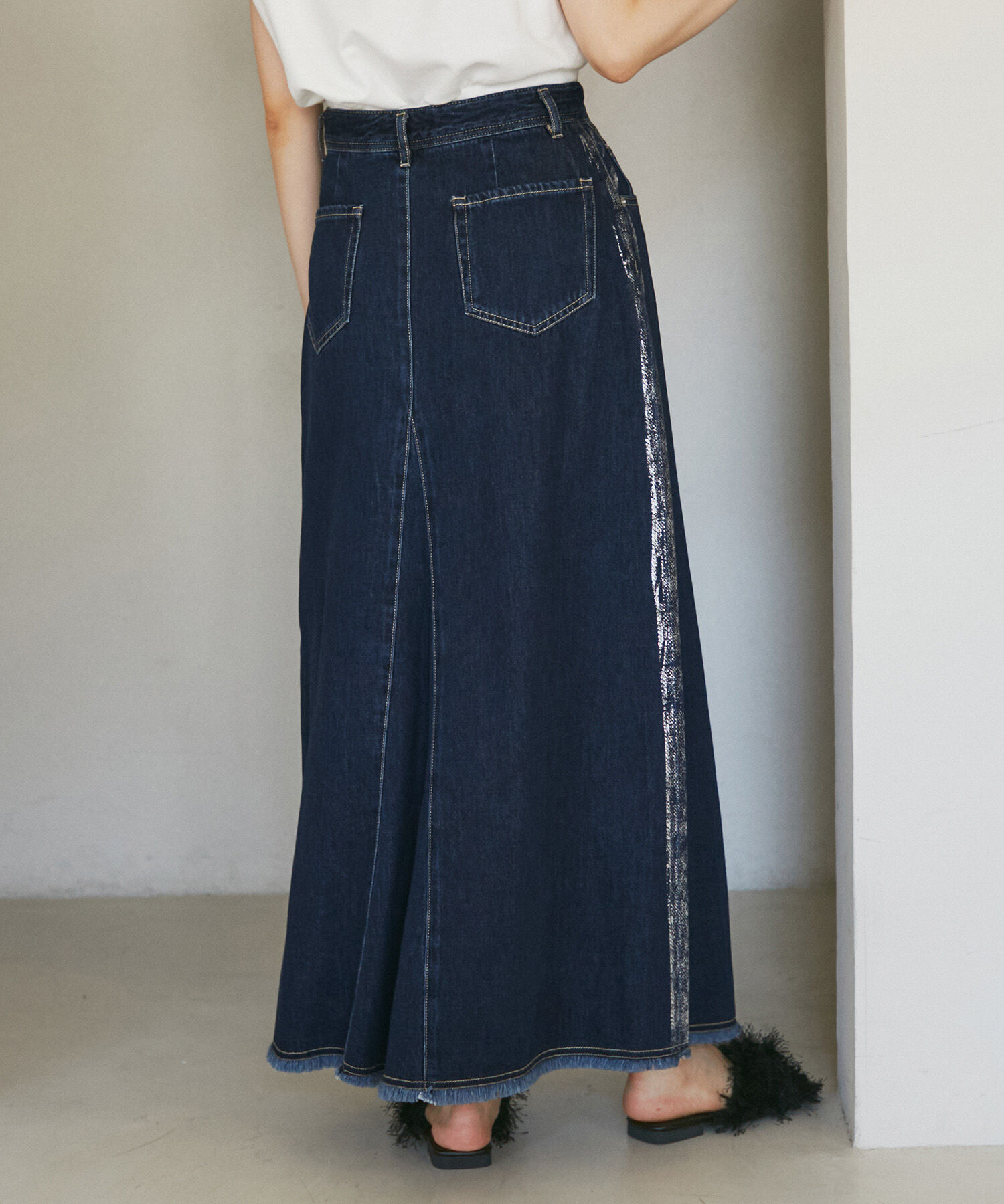 Rope&rsquo;Picnic「【3サイズ展開】セミフレアロング箔プリントデニムスカート」|スカート|