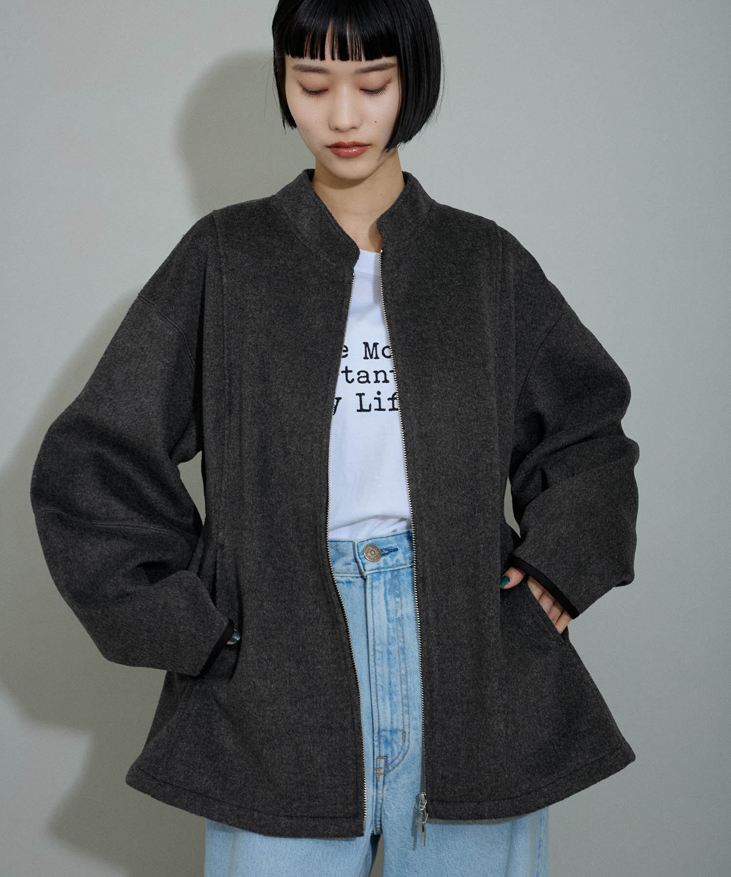 ADAM ET ROPE'「【WEB限定】圧縮ペプラムブルゾン」|ブルゾン・スタジャン|チャコール(06)