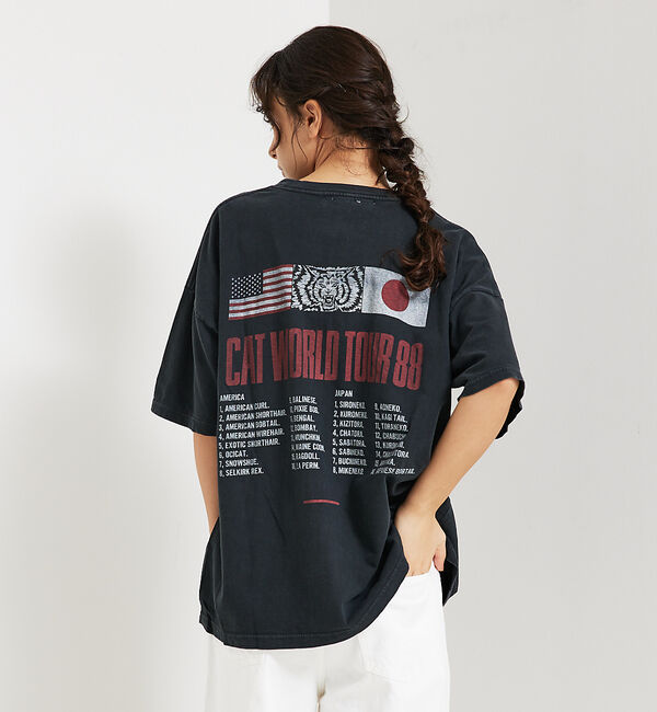 ABAHOUSE「【REMI RELIEF / レミ レリーフ】CAT WORLD TOUR88」|Tシャツ・カットソー|ブラック