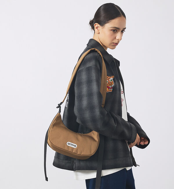 ABAHOUSE「【OUTDOOR PRODUCTS / アウトドアプロダクツ】ONE Shoul」|ショルダー・メッセンジャー|ブラウン
