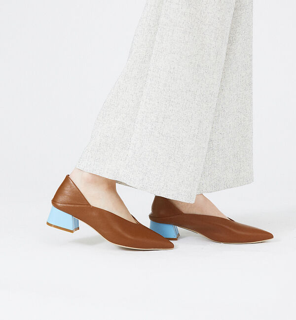 AU BANNISTER「カラーヒールポインテッド パンプス」|パンプス|キャメル