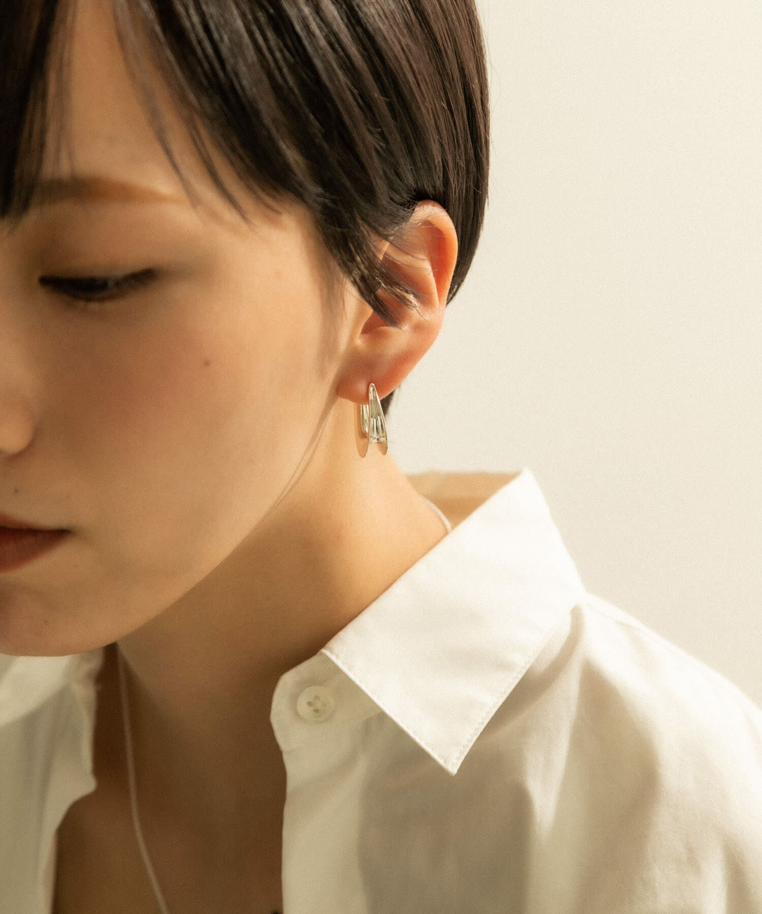 SMELLY「SMELLY so&rsquo;　curve earring」|イヤリング|