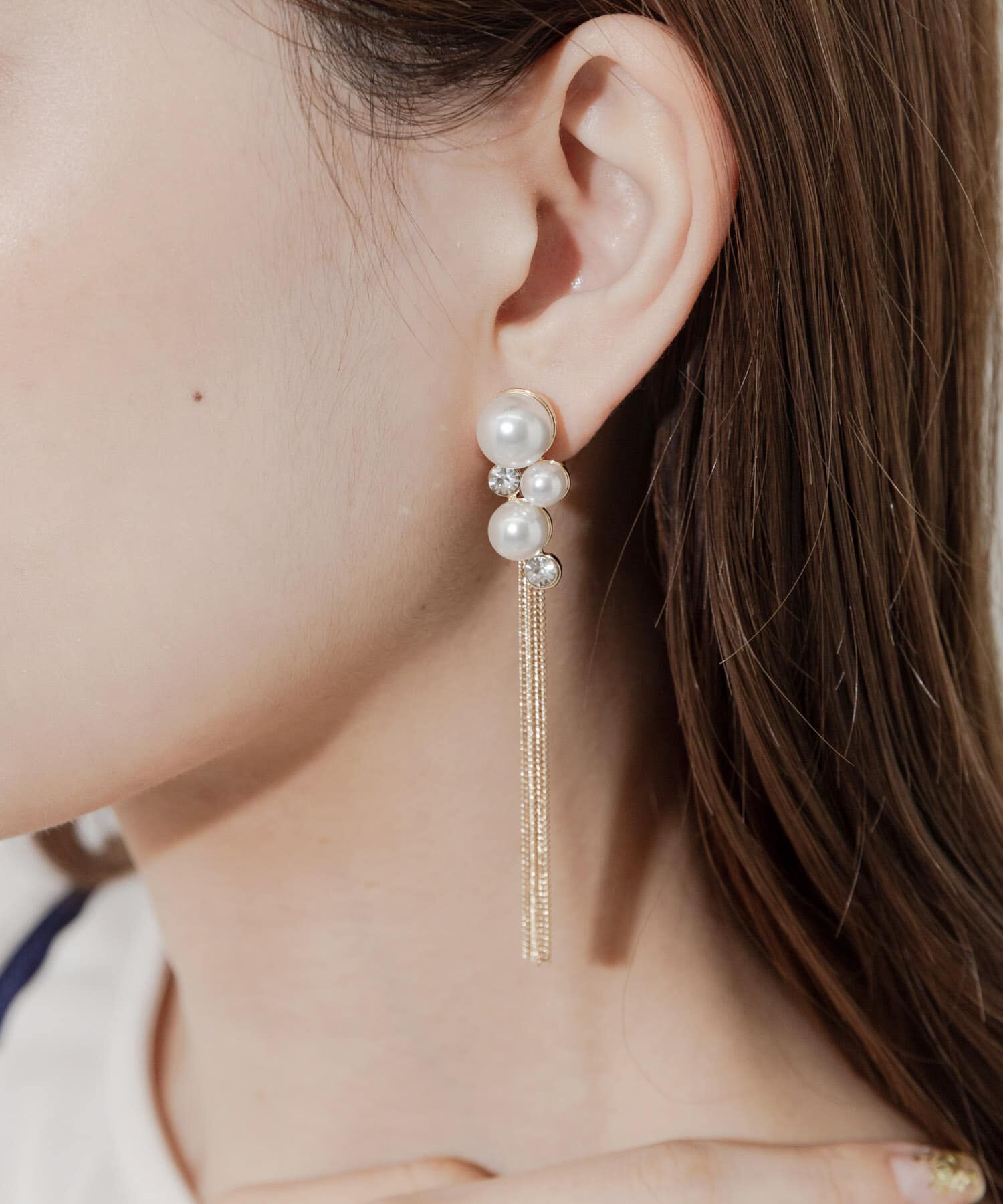 SMELLY「パールビジューロングチェーンイヤリング」|イヤリング|