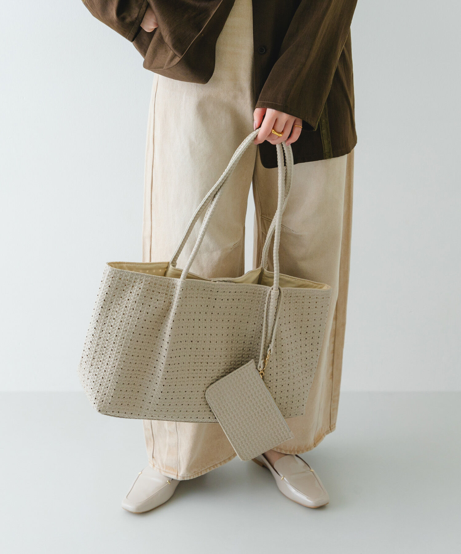 RODE SKO「ポーチ付パンチングラージトートバッグ」|トートバッグ|