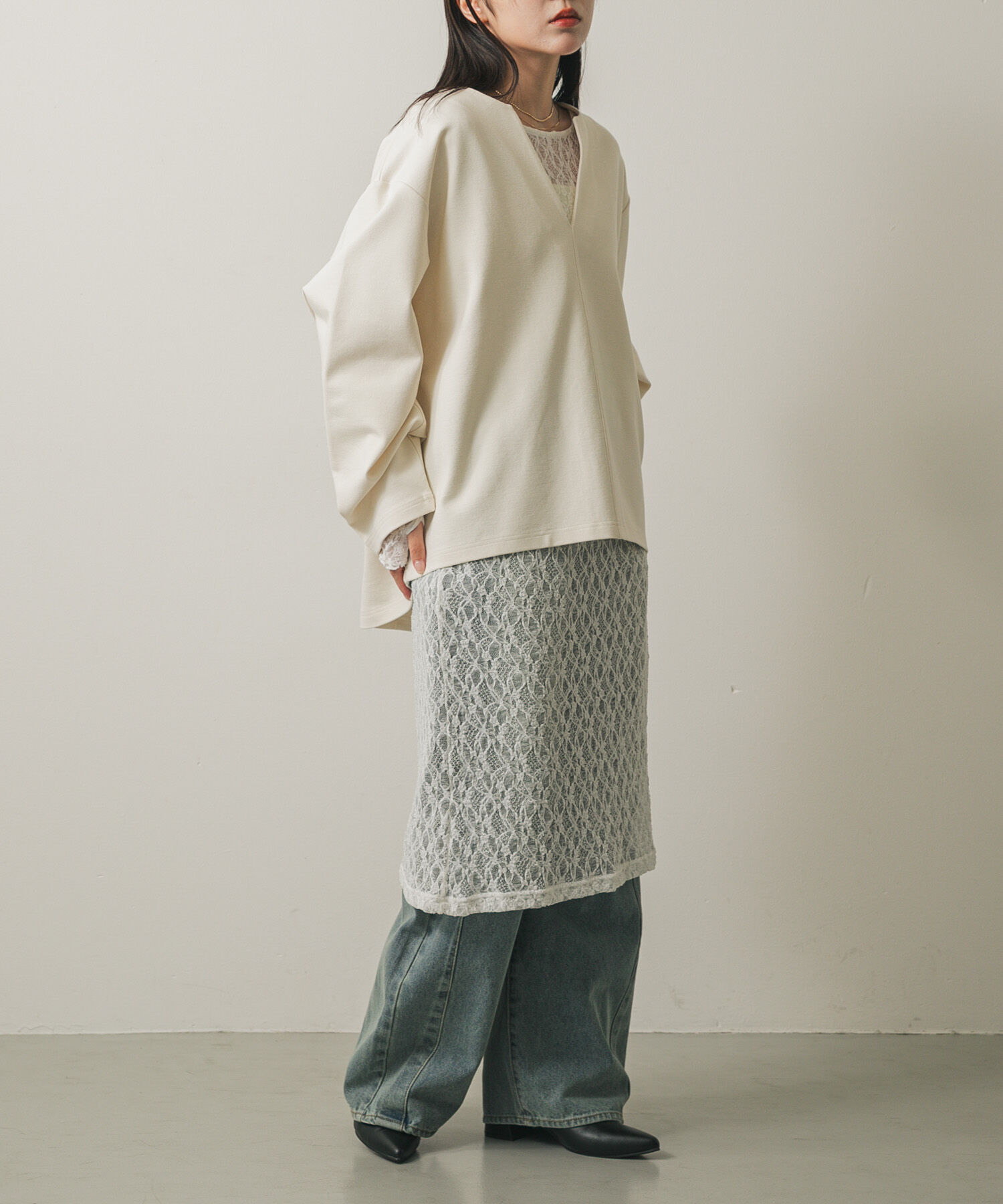 SENSE OF PLACE by URBAN RESEARCH「バックオープンレイヤードレースワンピース」|ワンピース|オフホワイト