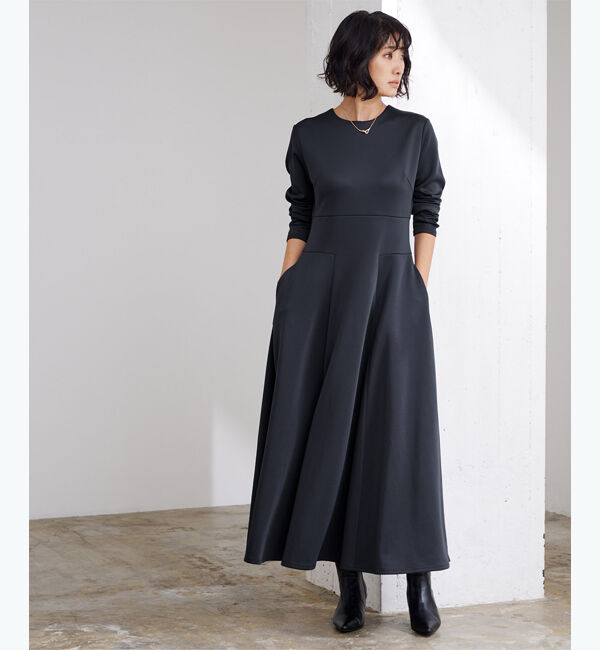 ur's「【星玲奈さんコラボアイテム】ボンディングフィットアンドフレアワンピース」|ワンピース|