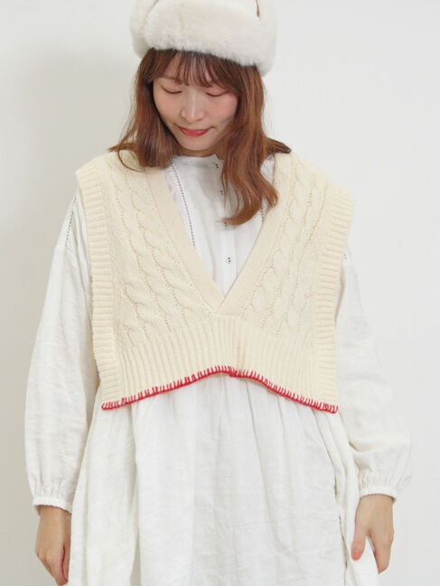 Samansa Mos2「◎ブランケットステッチケーブル編みショートベスト」|ダウンベスト・ベスト|