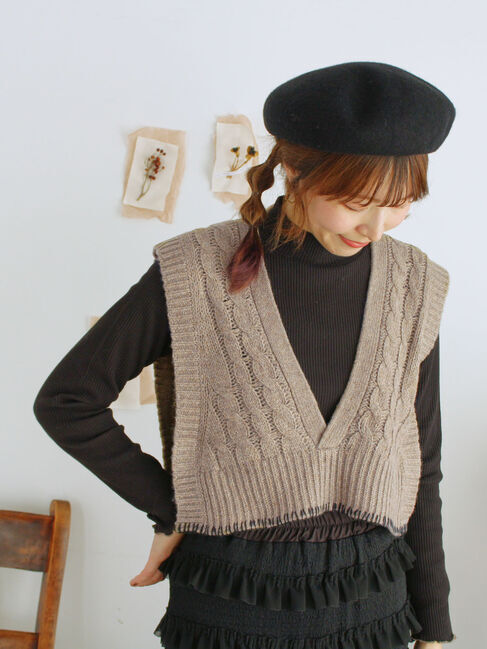 Samansa Mos2「◎ブランケットステッチケーブル編みショートベスト」|ダウンベスト・ベスト|