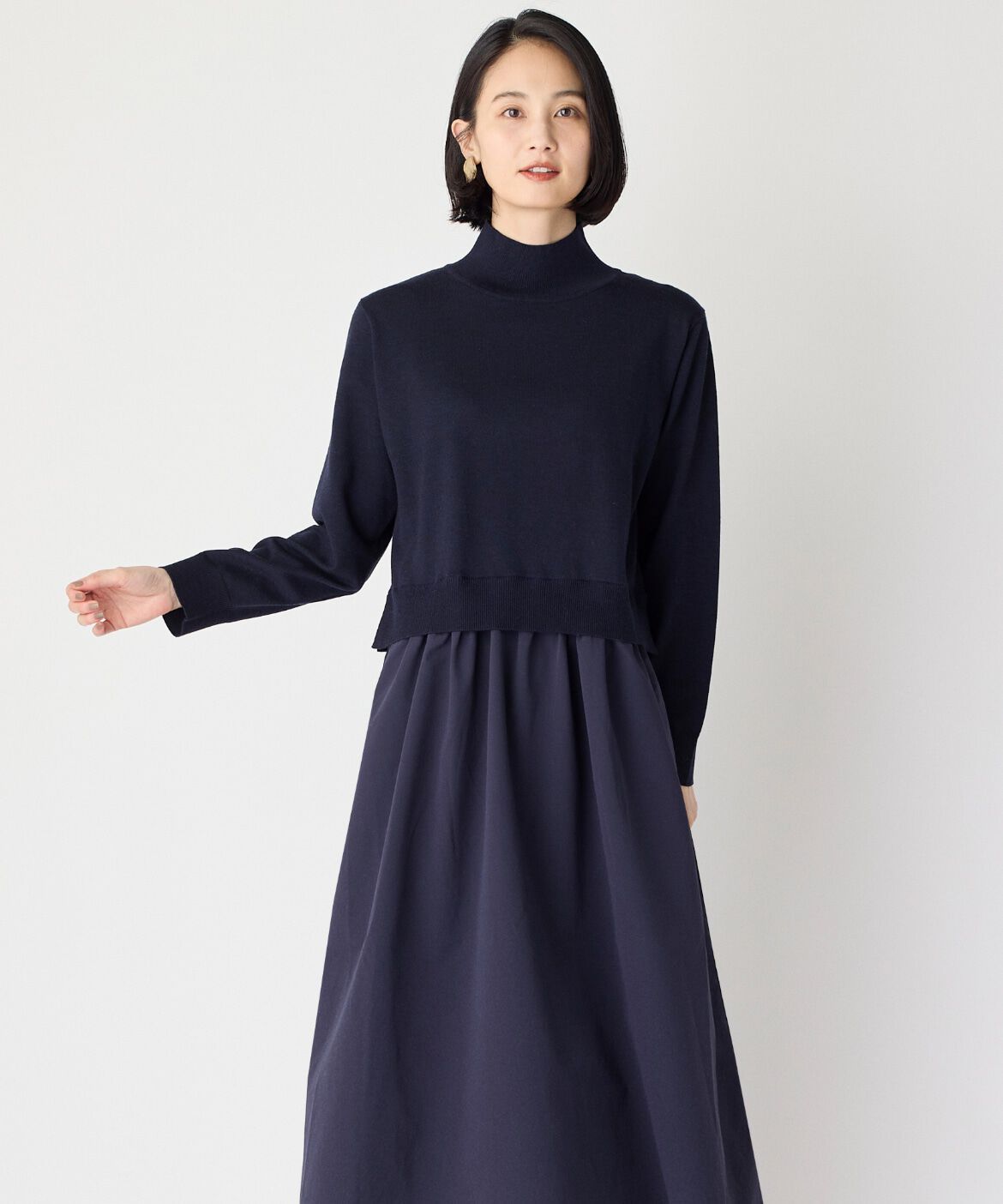 7-IDconcept.「《大きいサイズ》ドッキングハイネックニットワンピース」|ワンピース|