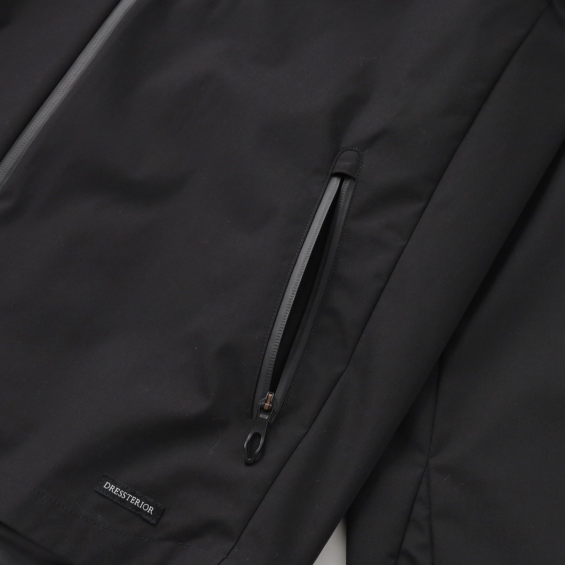DRESSTERIOR「レインプルーフ シェルパーカ」|ブルゾン・スタジャン|