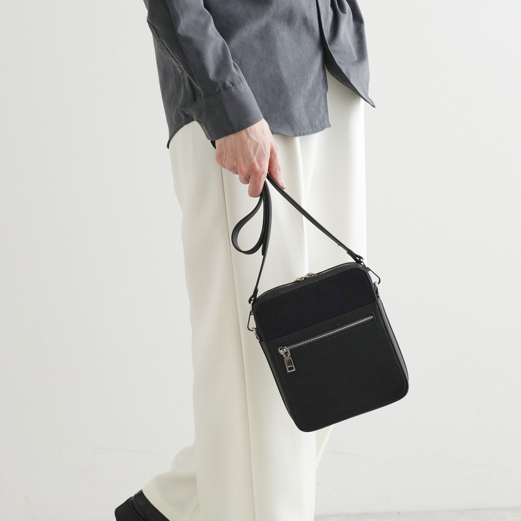 tk.TAKEO KIKUCHI「バイカラースクエアボックスショルダーバッグ」|ショルダー・メッセンジャー|