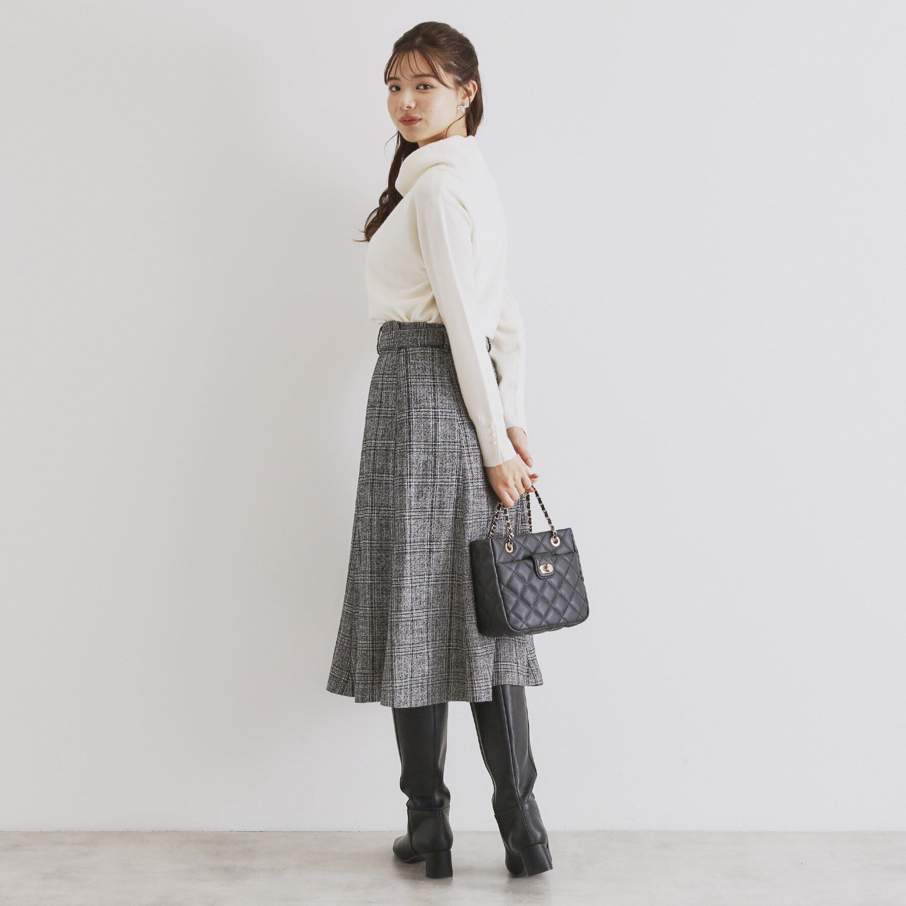 index「《8color/XS-LLsize》パール調ボタン付きオフタートルニット【洗濯機洗い可】」|ニット・セーター|