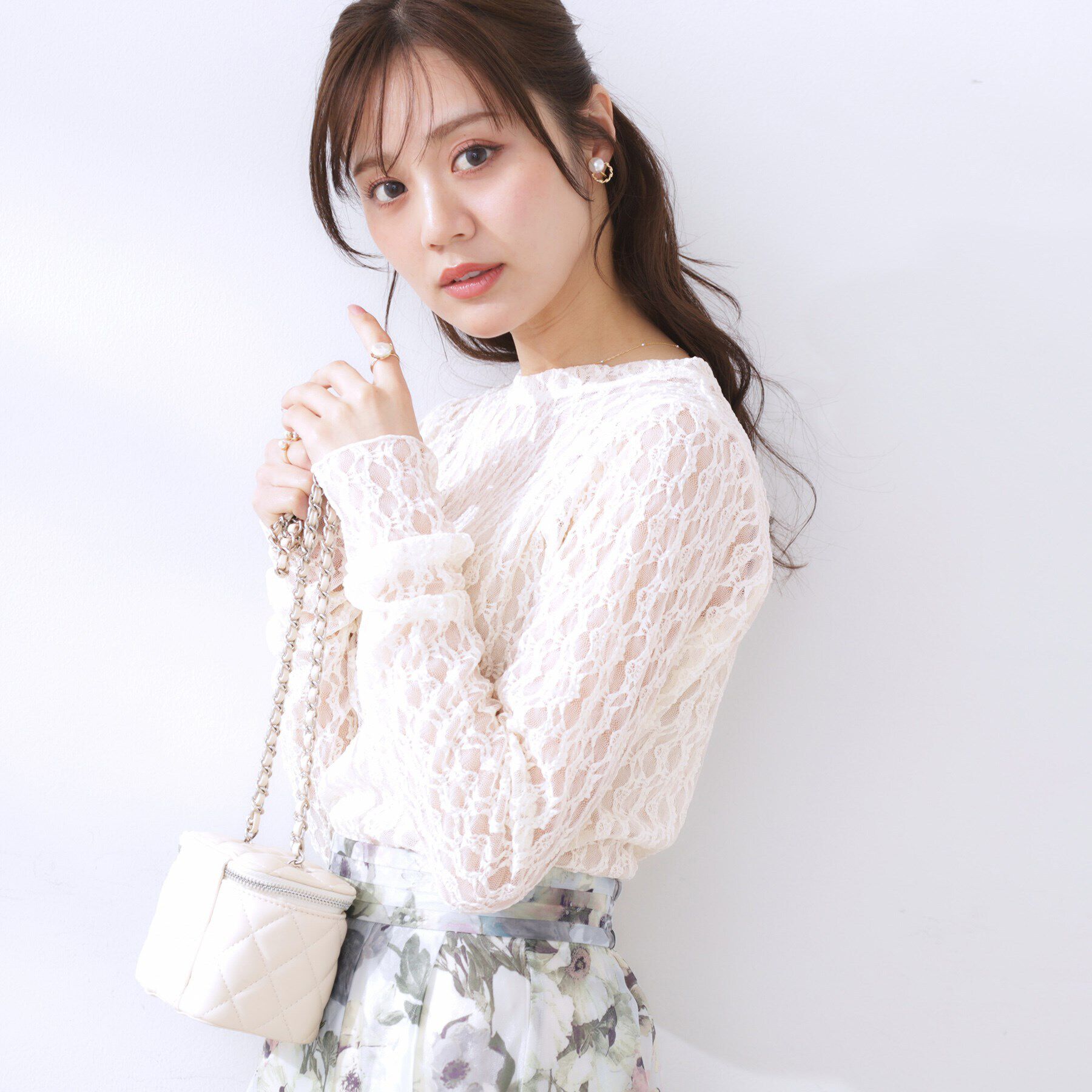 Couture broach「レースクルーネックプルオーバー」|Tシャツ・カットソー|アイボリー(004)