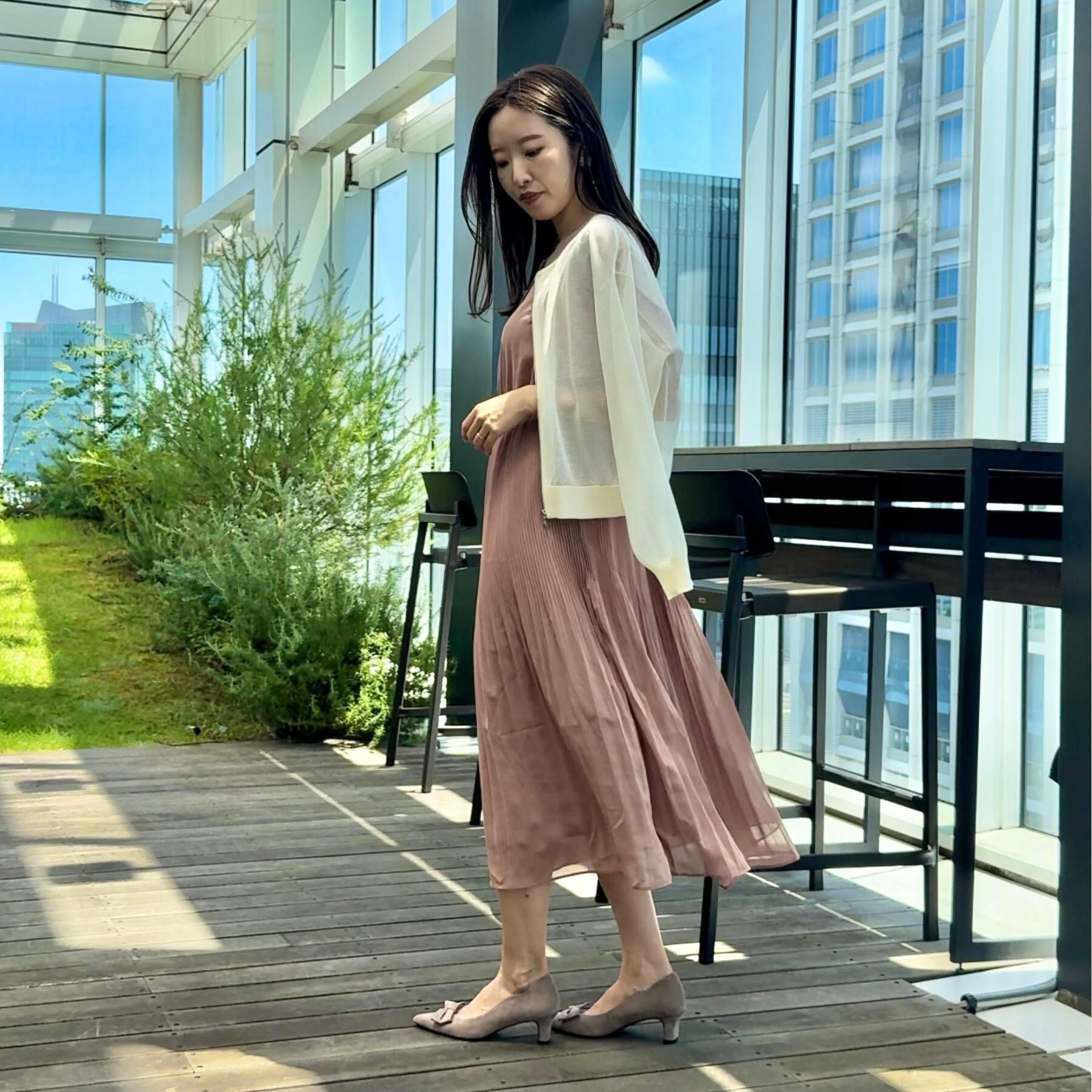 Couture broach「【二の腕カバー・楽ちん・通勤】シフォンプリーツワンピース」|ワンピース|