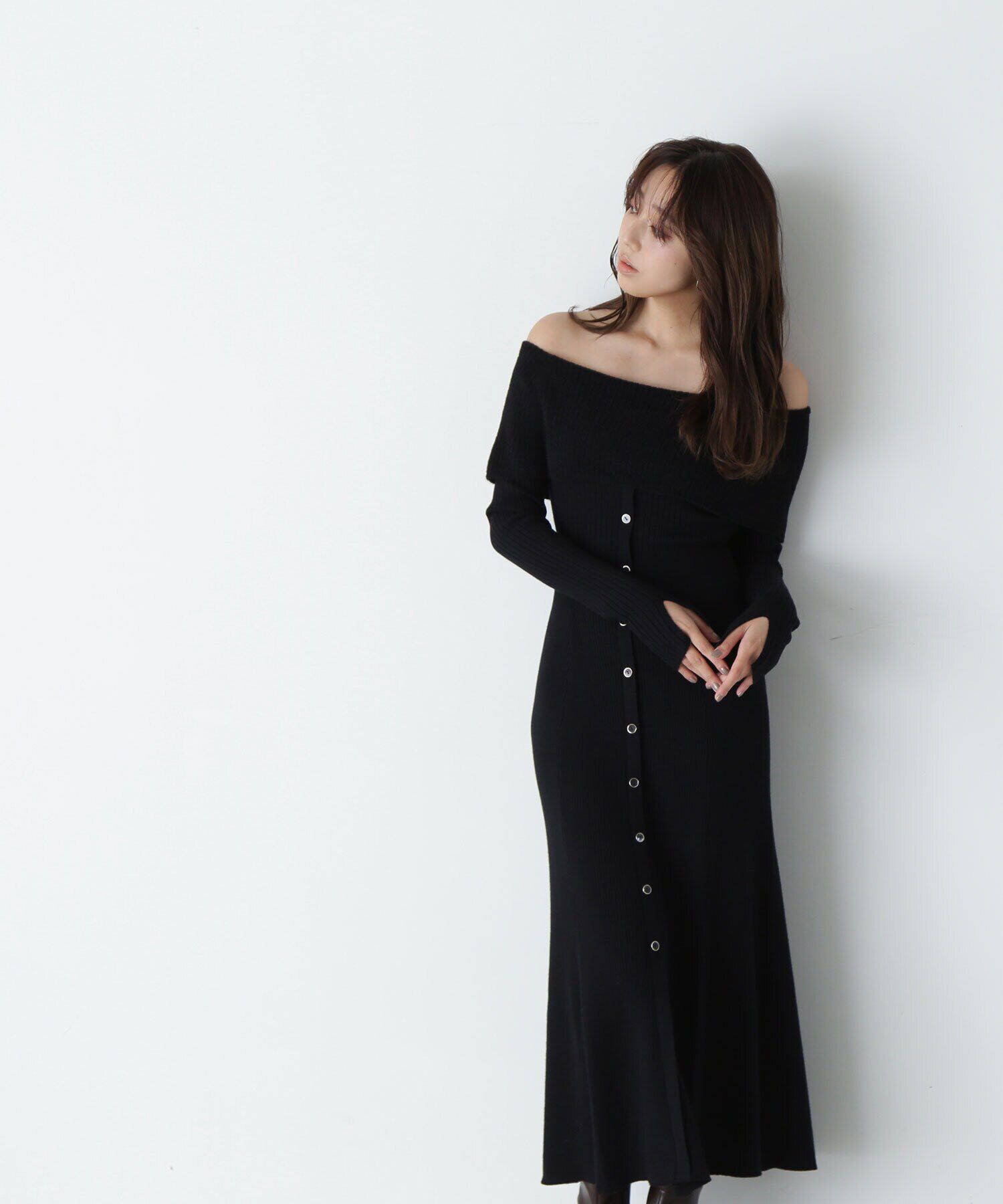  「オフショルニットワンピース」|ワンピース|クロ