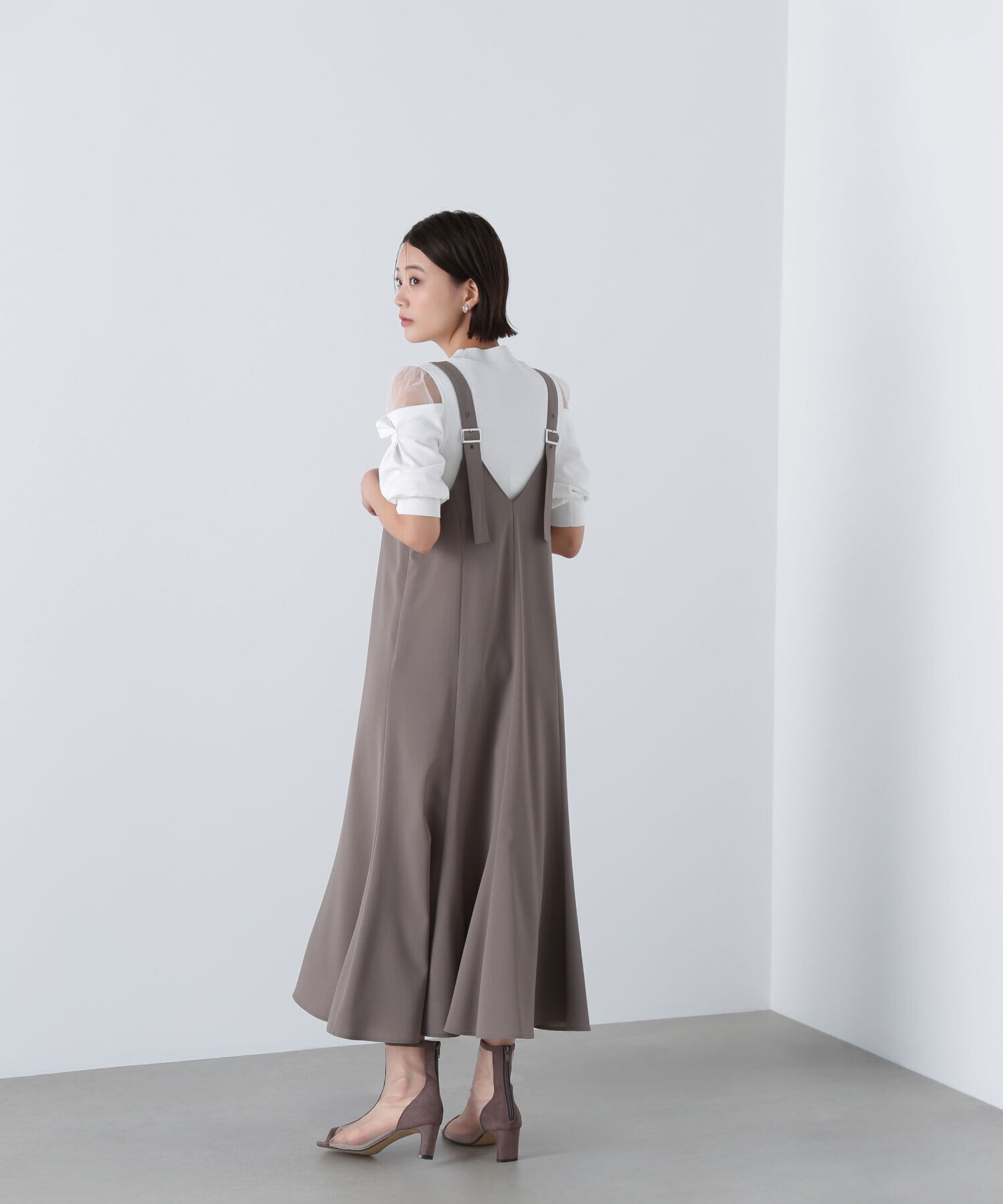  「バックストラップジャンスカ」|ワンピース|