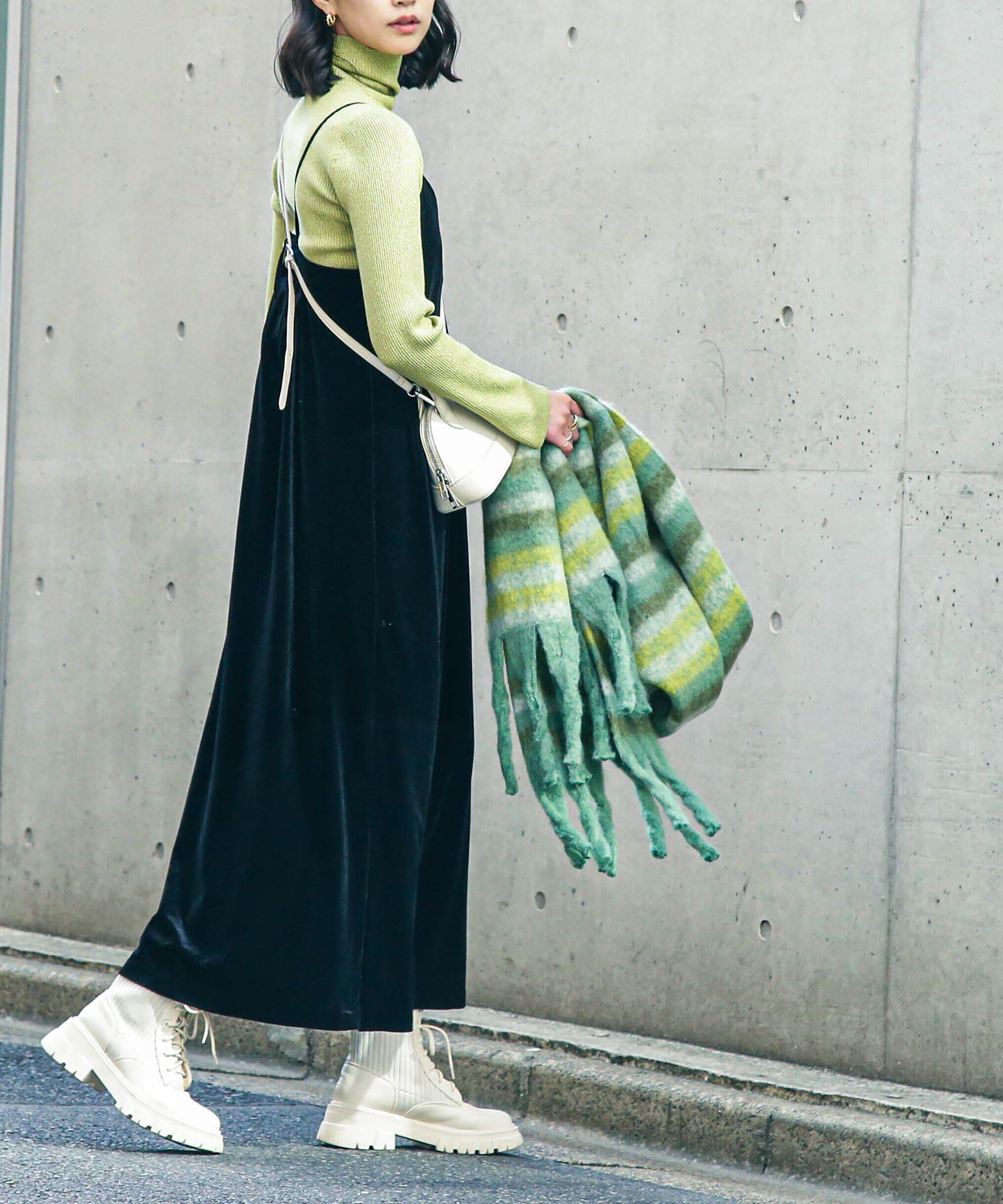  「ナローベロアVネックキャミワンピース」|ワンピース|