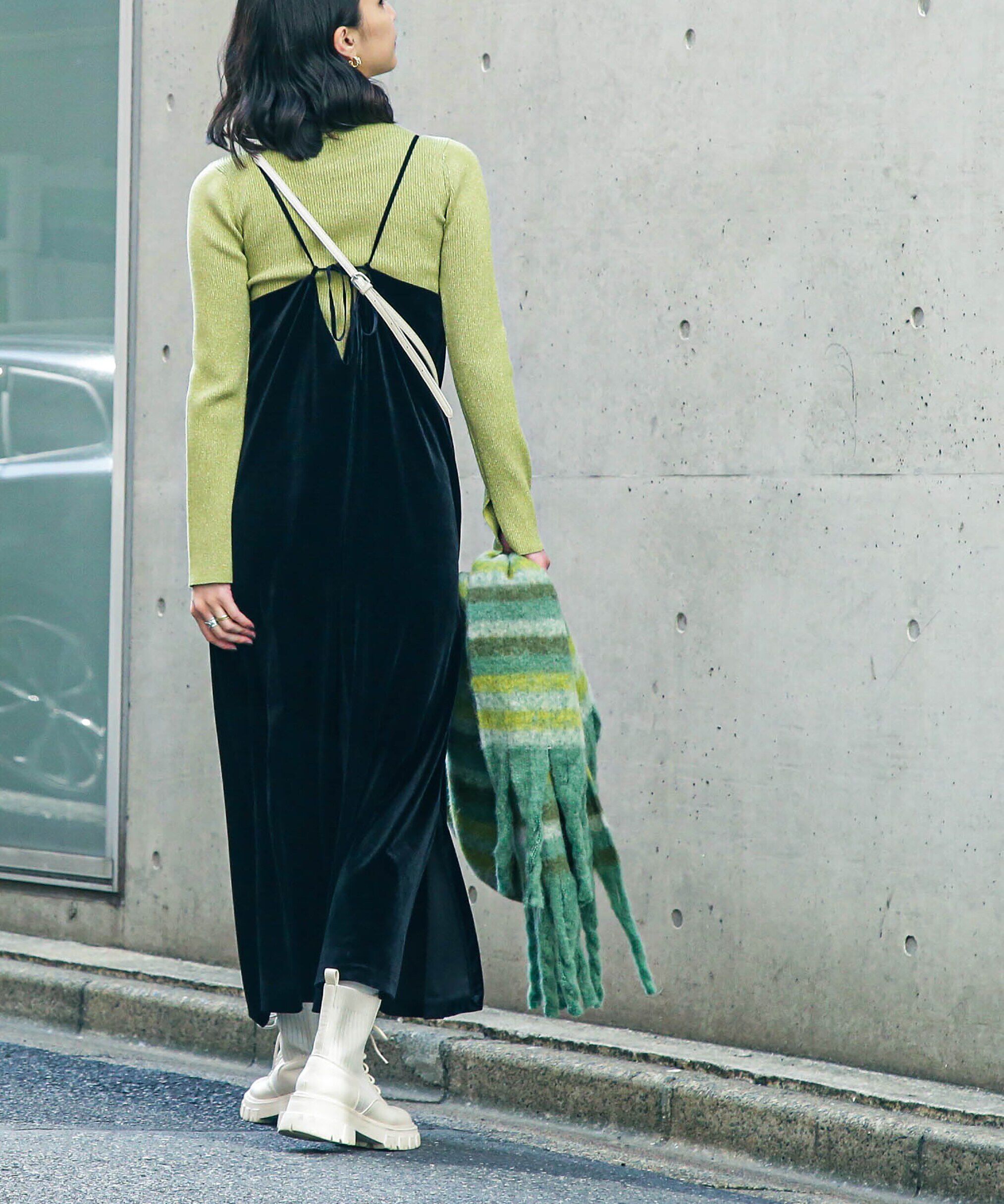  「ナローベロアVネックキャミワンピース」|ワンピース|