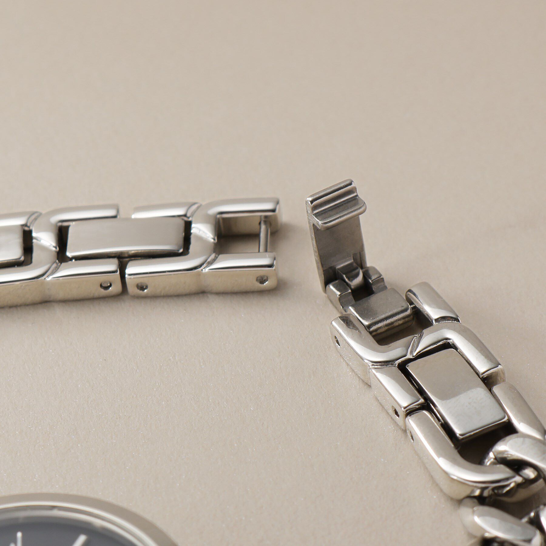 COCOSHNIK「SSラウンドチェーンベルト ウォッチ（ブラックマット）」|腕時計|