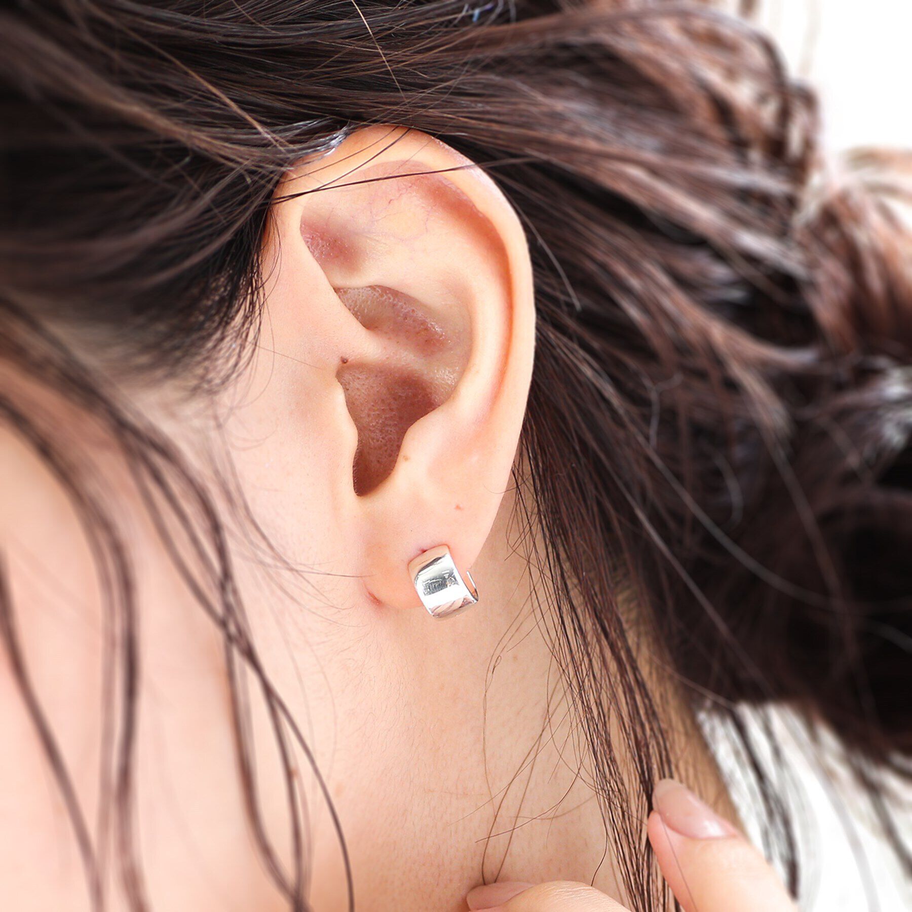 COCOSHNIK ONKITSCH「シルバー スモールフープ ワイドピアス」|ピアス|