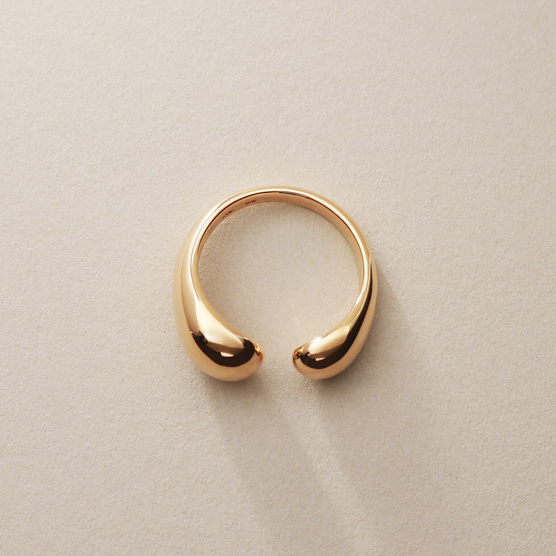 COCOSHNIK「K10プランプシェイプオープン リング」|リング|