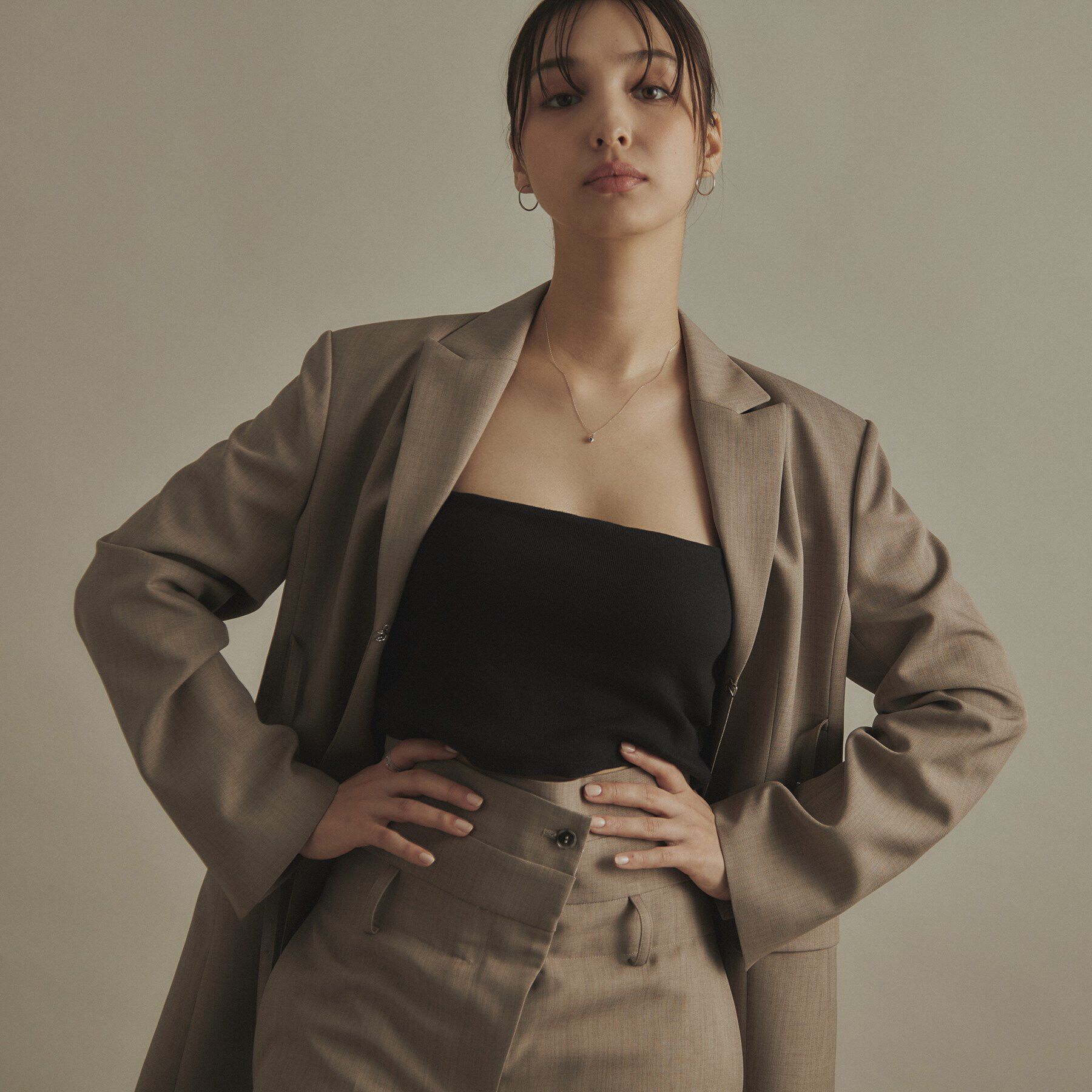 COCOSHNIK「プラチナ中空ダイヤモンドシェイプ ネックレス」|ネックレス|