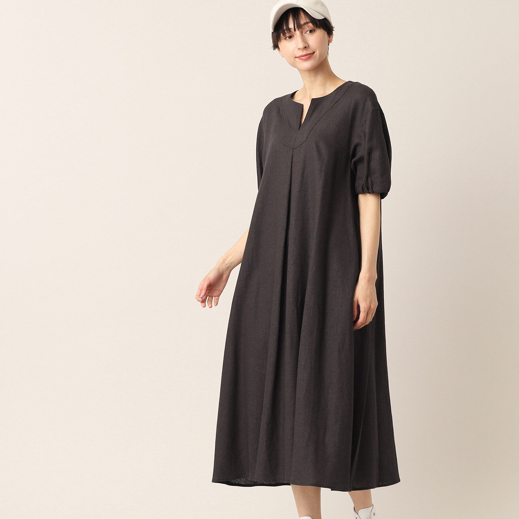 Dessin「【洗える】リネンブレンドキーネックワンピース」|ワンピース|