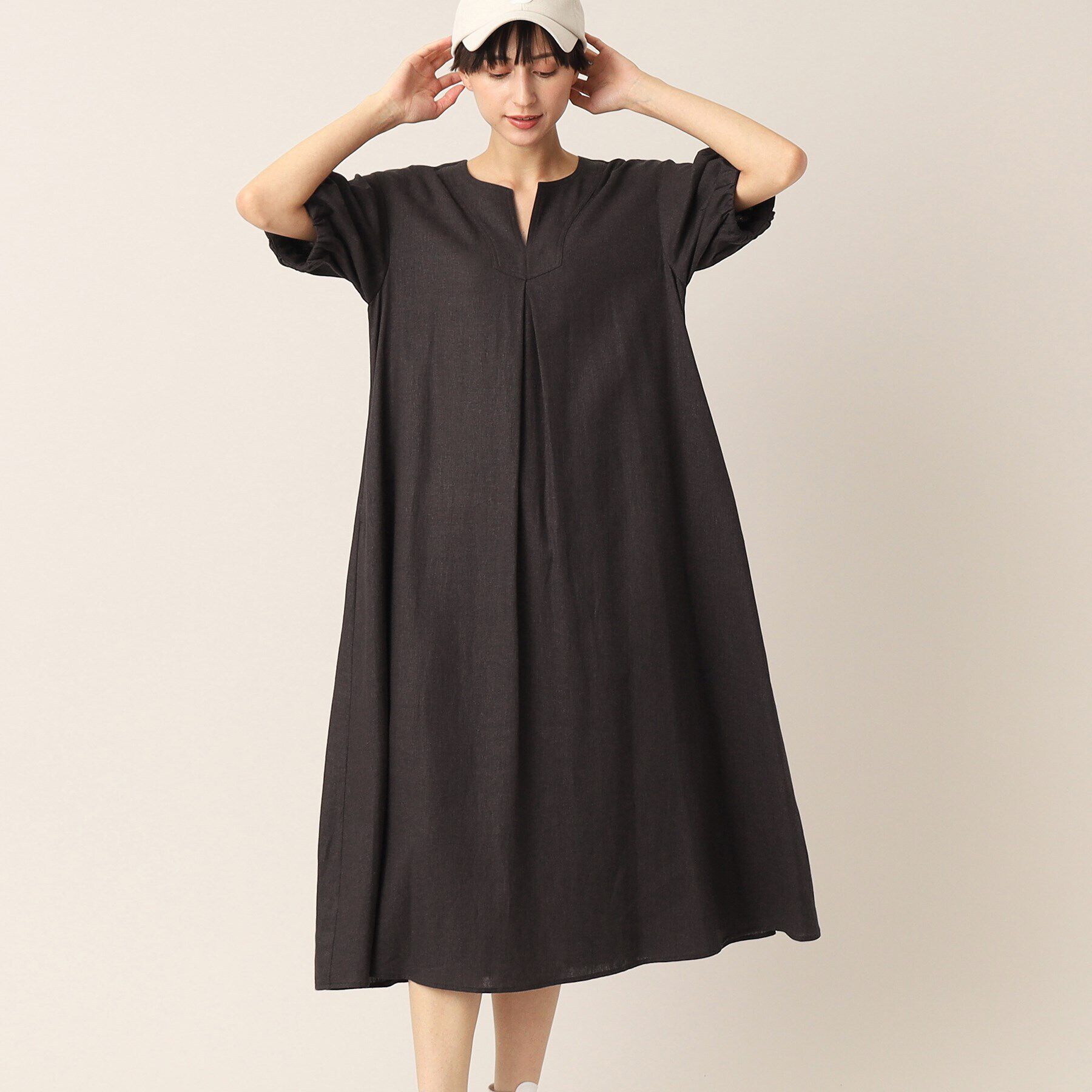 Dessin「【洗える】リネンブレンドキーネックワンピース」|ワンピース|