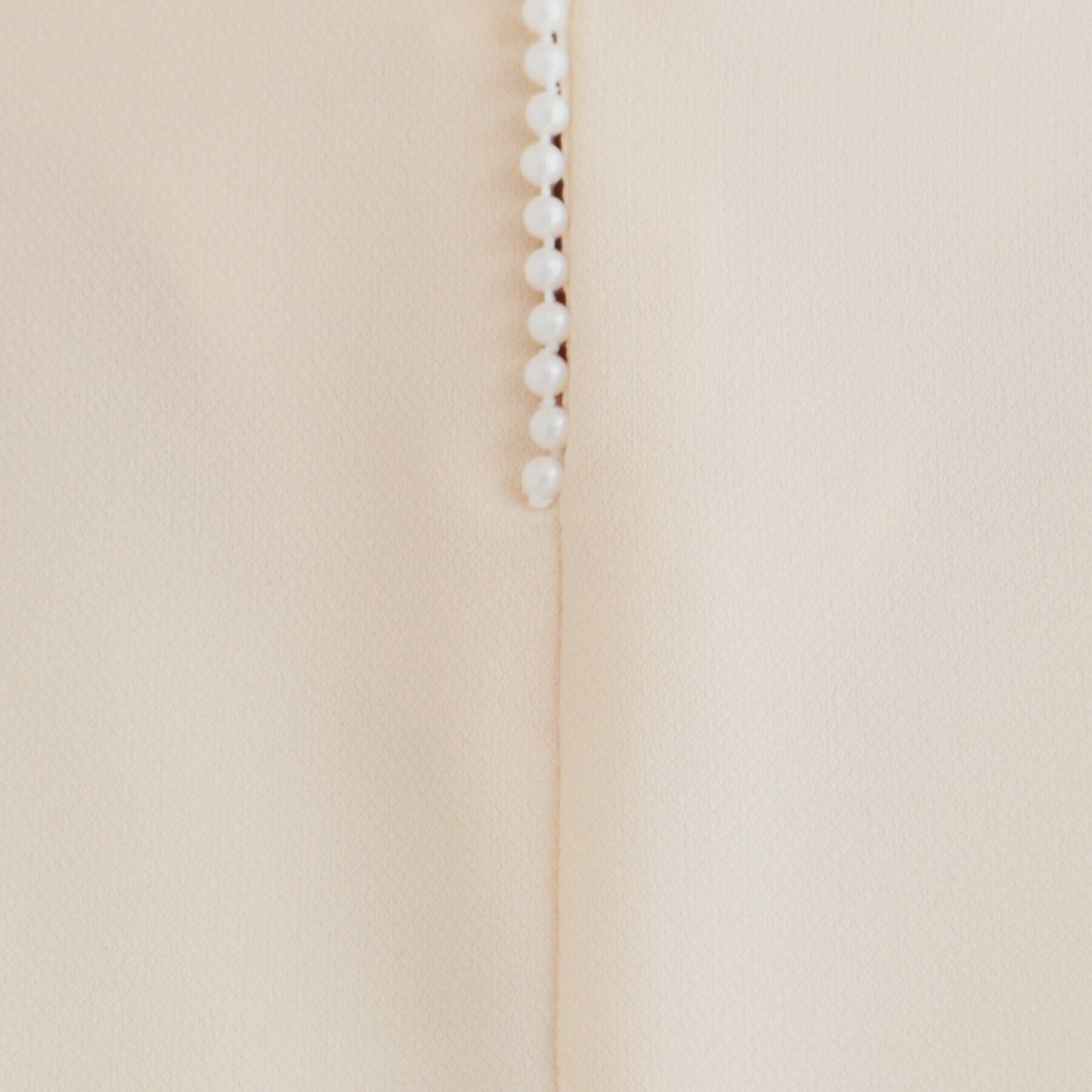 SunaUna「【人気急上昇！／4色展開】フリルスリーブパール調ブラウス」|シャツ・ブラウス|