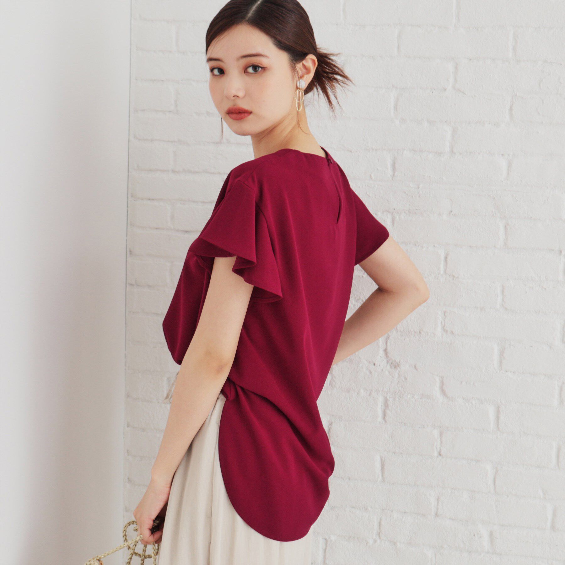 SunaUna「【人気急上昇！／4色展開】フリルスリーブパール調ブラウス」|シャツ・ブラウス|