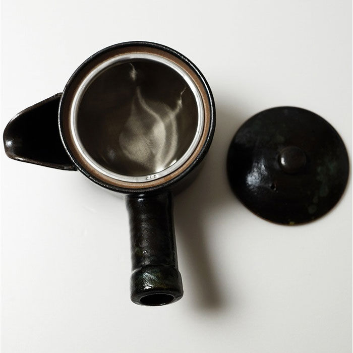 BACKYARD FAMILY「コーヒー 急須 黒釉 通販 日本製 コーヒー用急須 珈琲用急須 楽らく急須 珈琲急須 コーヒー急須」|食器・キッチングッズ|