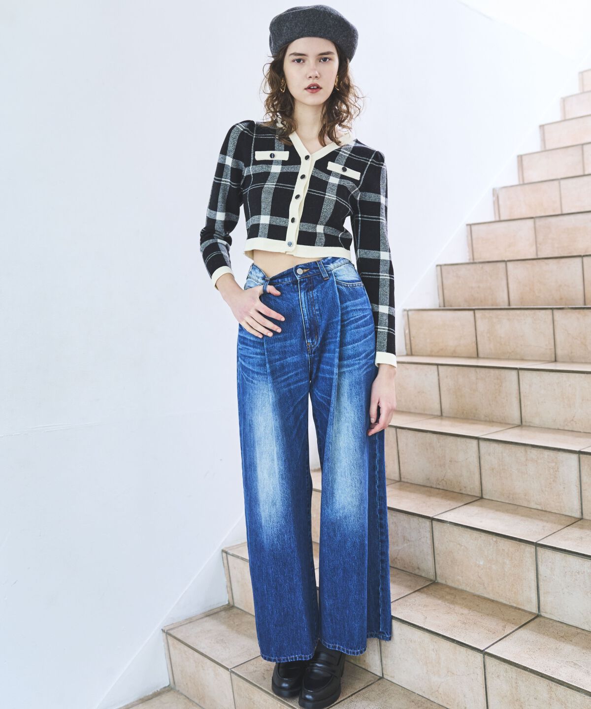 アンドクチュール「チェックジャガードVネックカーディガン」|カーディガン|