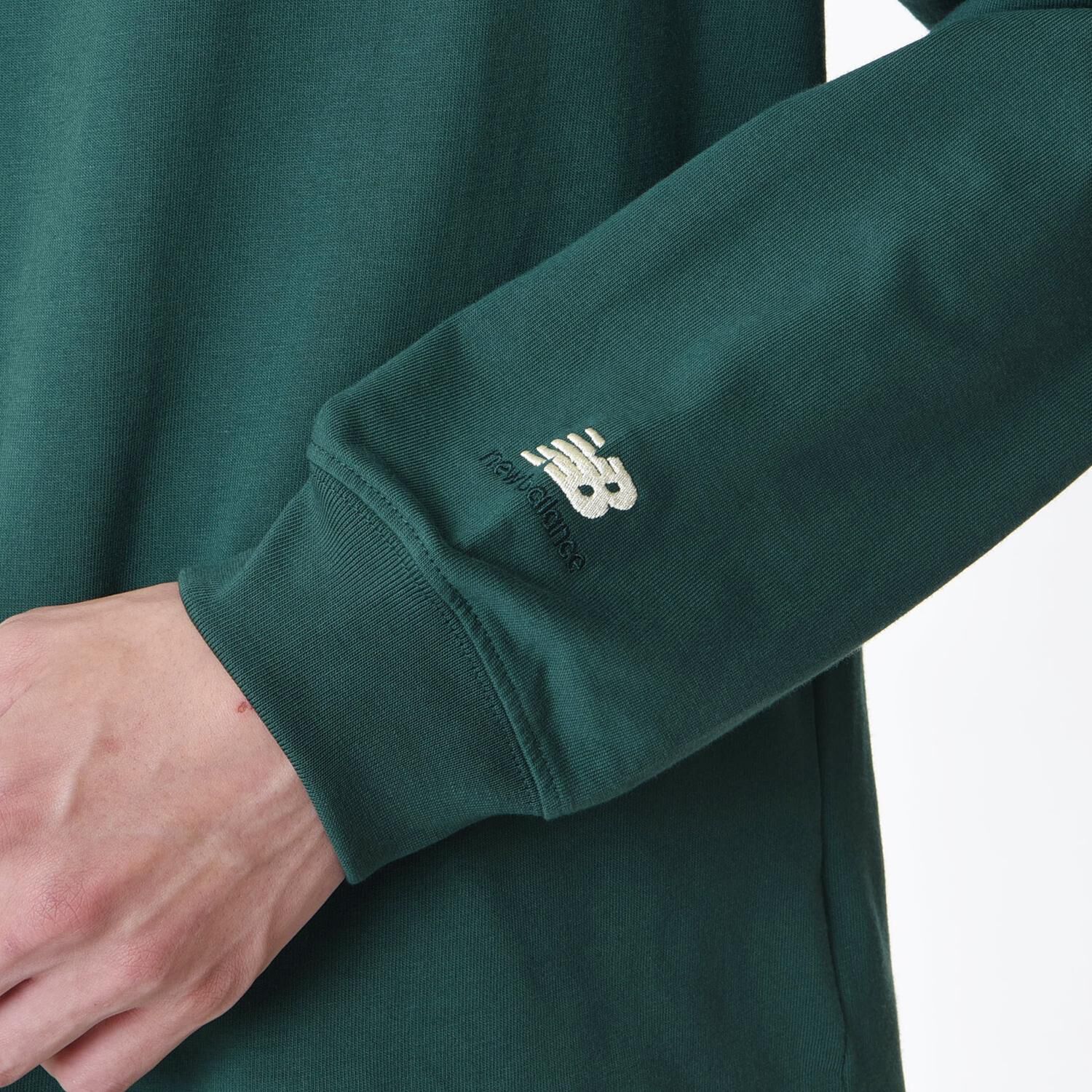 NEW BALANCE 「【NEW BALANCEｳｪｱ】M VarsityﾓｯｸﾈｯｸﾛﾝｸﾞｽﾘｰﾌﾞT」|Tシャツ・カットソー|