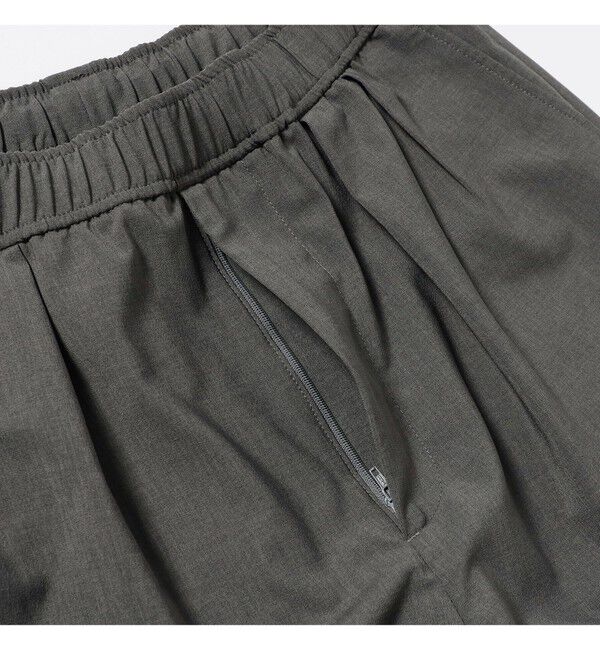 BEAMS「ドライ 2プリーツ イージーパンツ」|チノ|