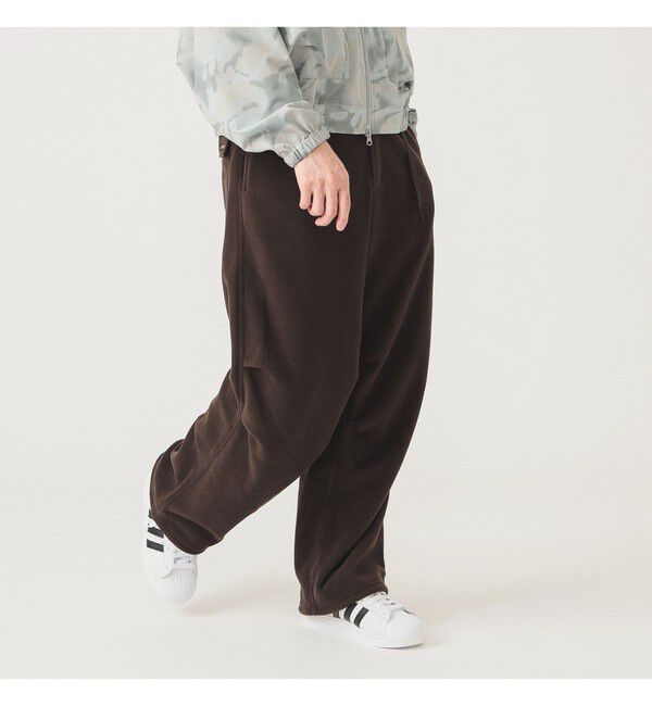 BEAMS「【別注】Gramicci / フリース オーバーパンツ」|チノ|