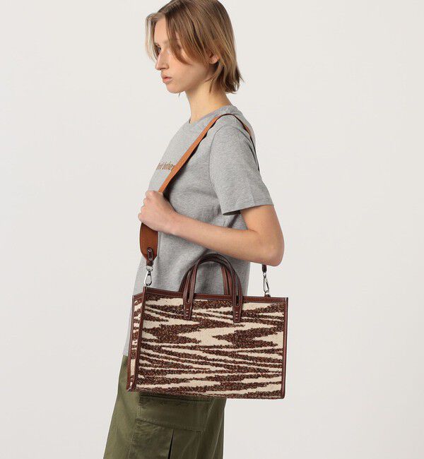 TOMORROWLAND GOODS「A VACATION BREAD M ZEBRA バッグ」|トートバッグ|