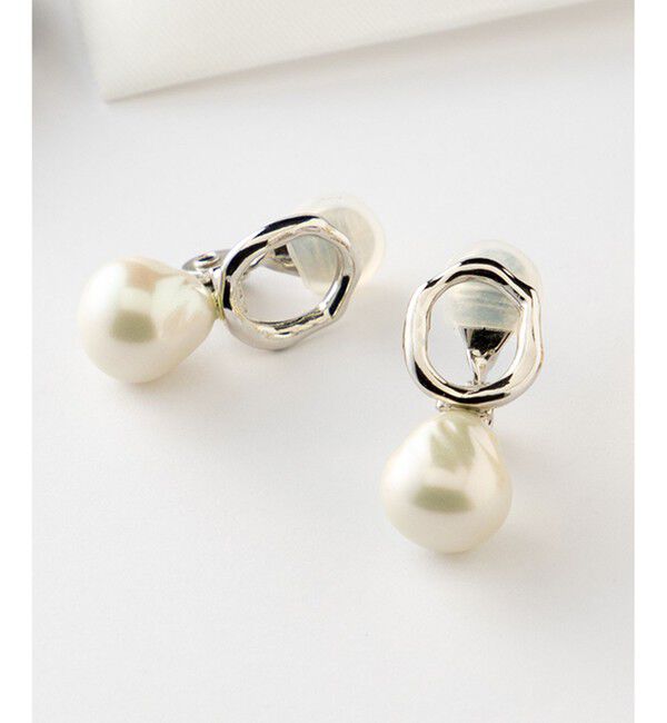 23区「【好評につき追加生産】バロック パール イヤリング」|イヤリング|シルバー系
