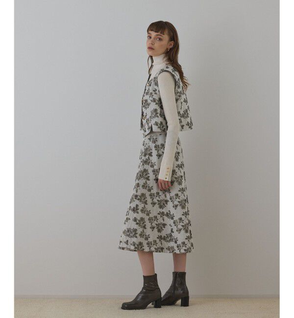 GRACE CONTINENTAL「ラメフラワージャガードベスト」|ベスト・ジレ|