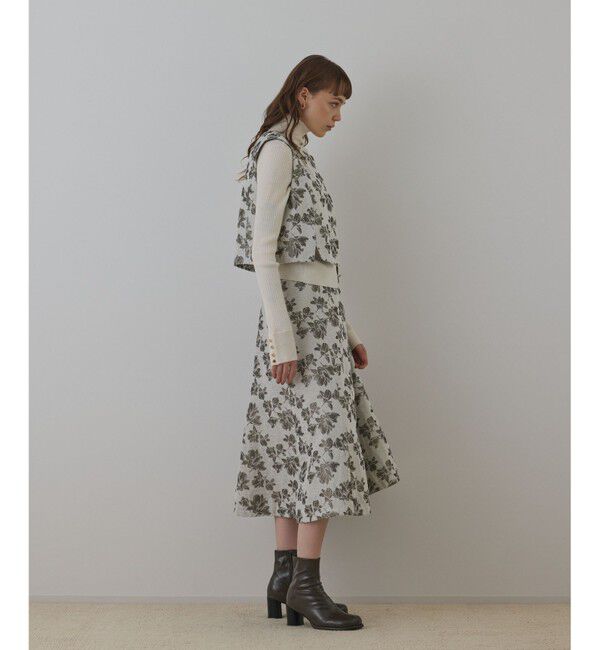 GRACE CONTINENTAL「ラメフラワージャガードベスト」|ベスト・ジレ|