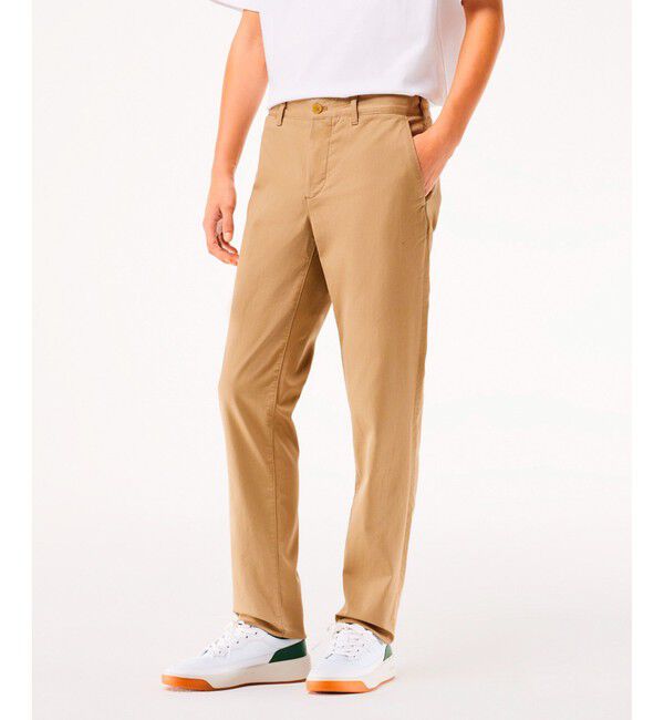 LACOSTE「オーガニックコットン ロゴピスネーム スリムフィットストレッチチノパンツ」|チノ|ベージュ