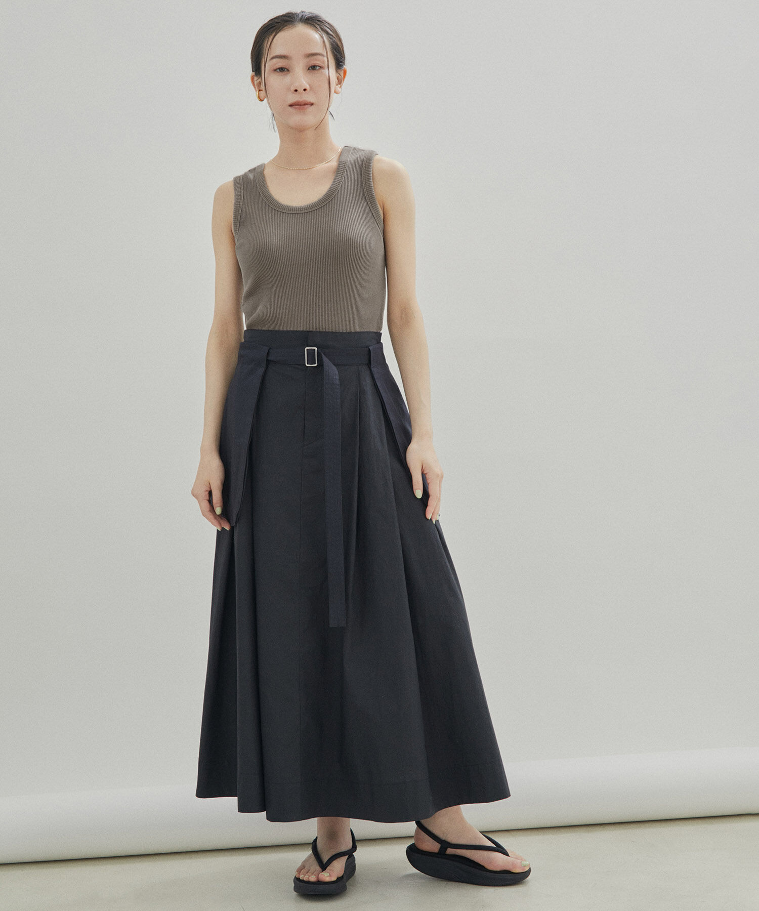 SALON adam et rope'「【セットアップ対応】ガーメントダイリブタンクトップ/ノースリーブプルオーバー」|タンクトップ|