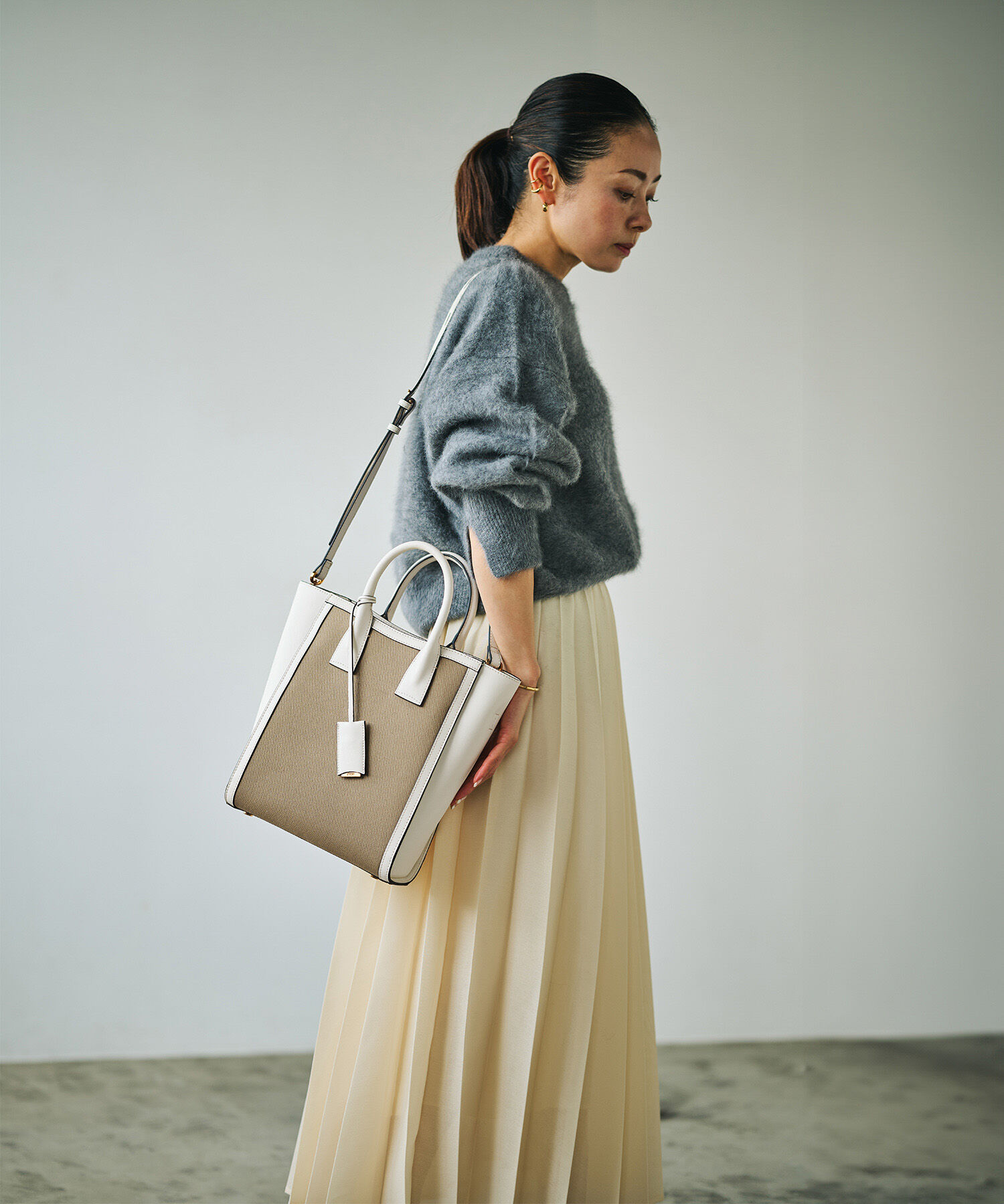 E'POR「【E'POR】 I BAG Medium（キャンバスコンビ縦型トートバッグ）」|ハンドバッグ|