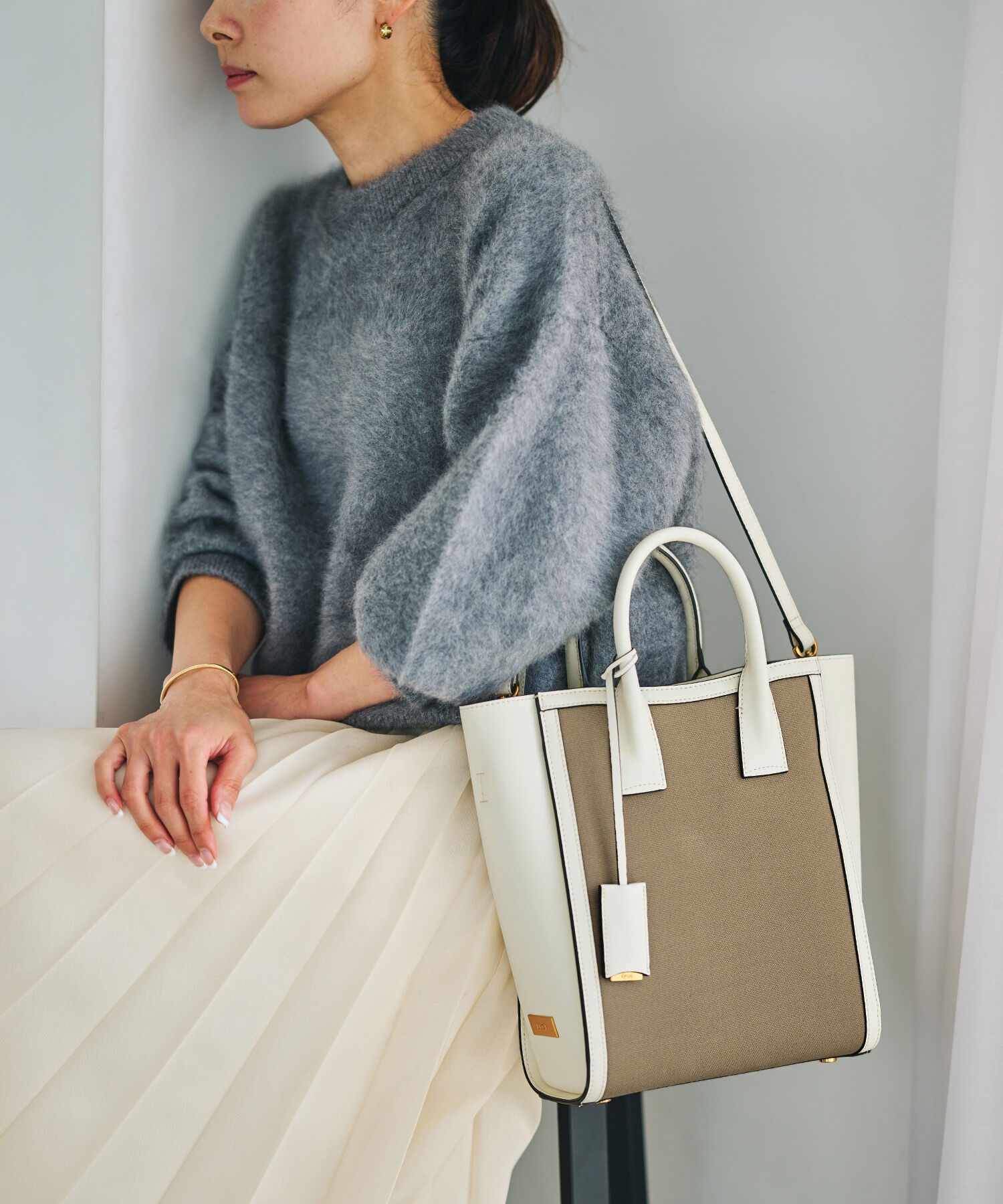 E'POR「【E'POR】 I BAG Medium（キャンバスコンビ縦型トートバッグ）」|ハンドバッグ|オフホワイト(15)