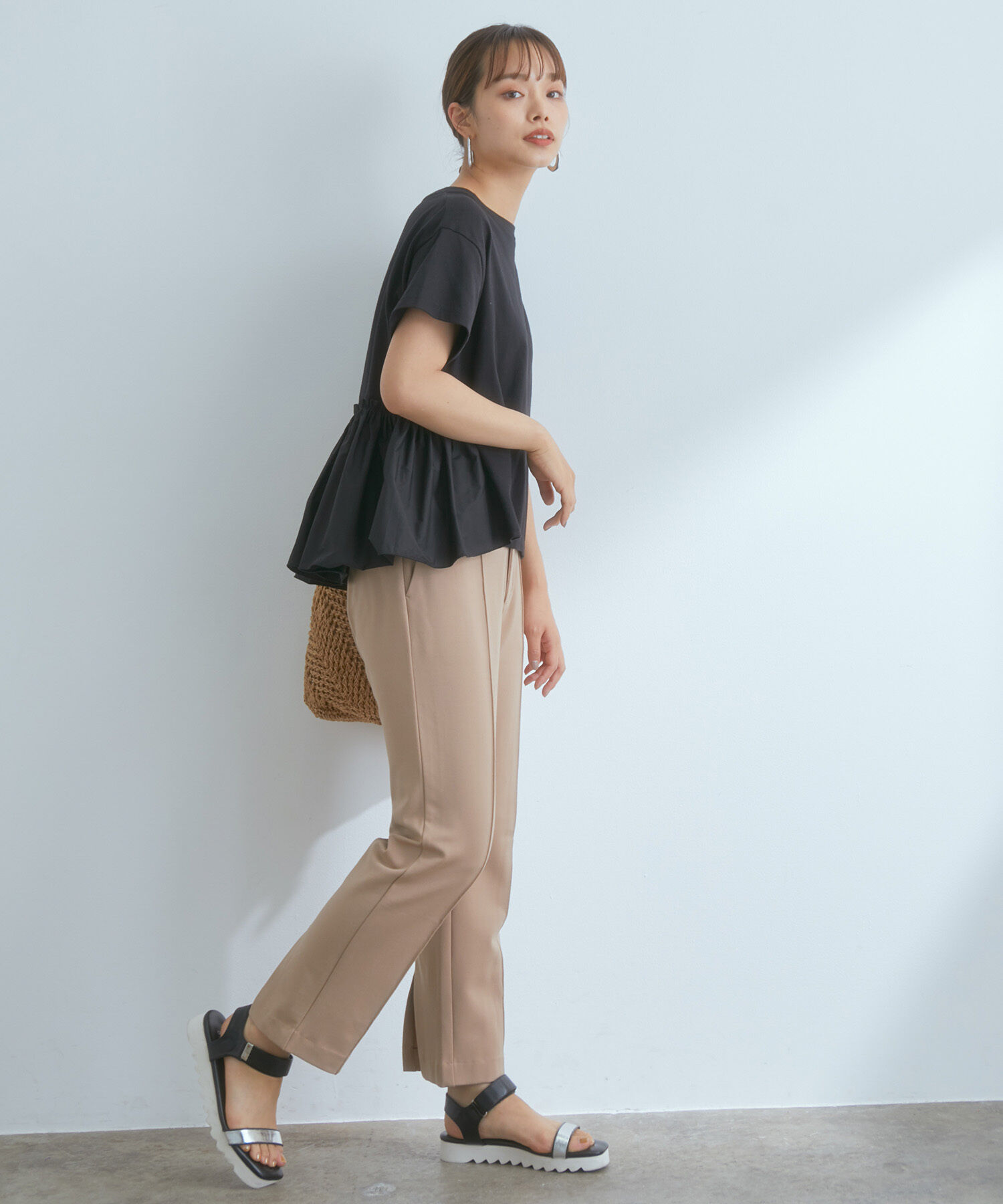 VIS「ポンチピンタックフレアパンツ」|スラックス|