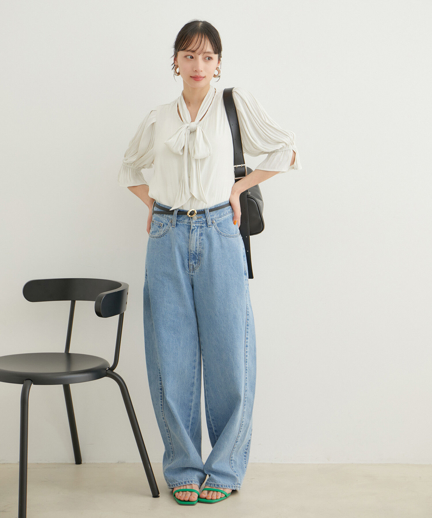 VIS「【選べる素材】アソートボウタイリボンブラウス」|シャツ・ブラウス|