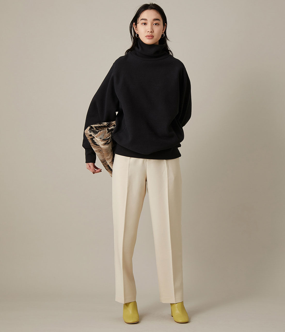 ADAM ET ROPE'「＜洗える＞センタープレスカラーパンツ」|スラックス|