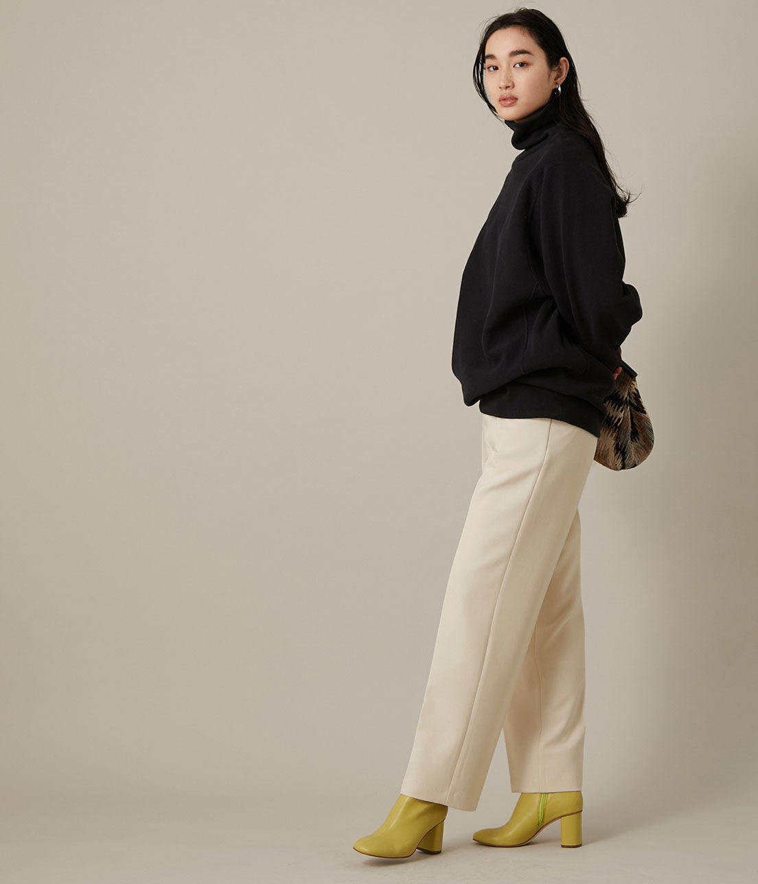 ADAM ET ROPE'「＜洗える＞センタープレスカラーパンツ」|スラックス|