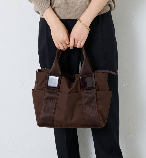  「【ポケット７個/ショルダー付/A4対応】スクエア樹脂パーツトートバッグ M」|トートバッグ|