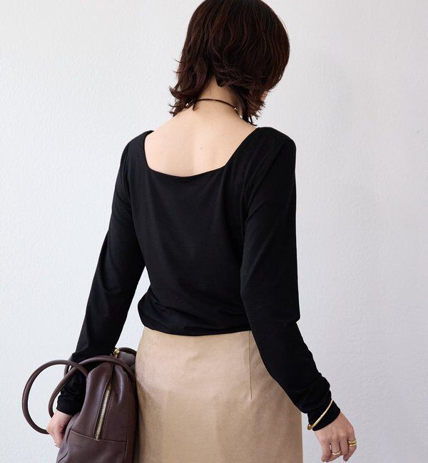  「【ニットのインナーにも】スクエアネックカットソー」|Tシャツ・カットソー|