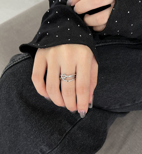  「〈GOLDY/ゴールディ〉ツイストフープリング」|リング|シルバー